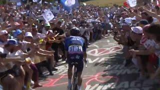 TOUR DE FRANCE 2023 - Les frissons : Le passage légendaire de Thibaut Pinot devant ses supporters