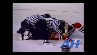 NHL Jan. 10, 1992 Mike Hartman,WPG v Stu Grimson,CHI Winnipeg Jets Chicago Blackhawks