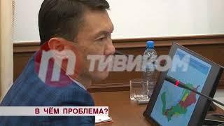 Алексей Цыденов вручил главе Хоринского района переходящий Кубок