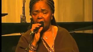 Cesaria Evora - Live at Lisbon Coliseu