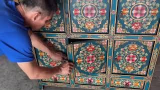 Discover Exquisite Chinese Antique Furniture: Cabinets, Sideboards, Partitions & More in Bangkok