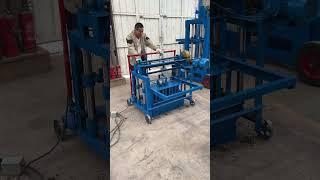 Electrically lifted mobile cement brick machine