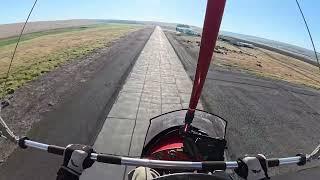 Ugly weight shift trike landing at Connell