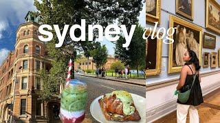 sydney vlog  bondi beach, museum hopping, outside eats, & taronga zoo