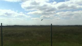 Jets over Pampa 2012 V-Bomber Victor 75 kg rc-plane with twin turbine's .mp4