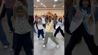 This Choreography of Deepak Sir is ️ #djwaleybabu #deepaktulsyanchoreography