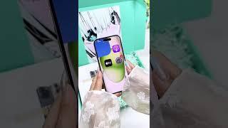 Immersive packaging light green iPhone15