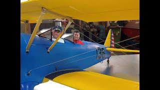 DYNAM Boeing Stearman PT-17 1300mm BLUE/YELLOW 4S PNF Unboxing