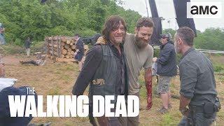 'Aaron's Logroll Scene' Making of Ep 902 BTS | The Walking Dead