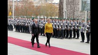 Military honours for Latvia's Prime Minister