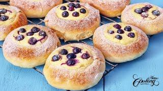 Blueberry Cream Cheese Buns - Easy and Quick Recipe