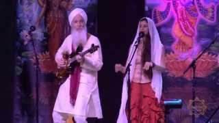 GuruGanesha Band "Sunniay" Live from Bhakti Fest Midwest 2013!