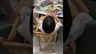 真是個小話嘮，小嘴叭叭的#萌娃日常