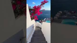 Santorini greece  @momentsofgregory#globehotels #beautifulhotels #travel #santorini #trending#fyp