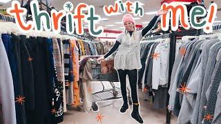 COME THRIFT WITH ME for gifts! || Secondhand Gift Guide for the Holidays!