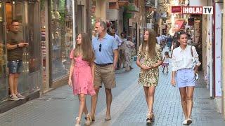 Así los reyes de españa sorprendieron a los vecinos de Palma de Mallorca | ¡HOLA! TV