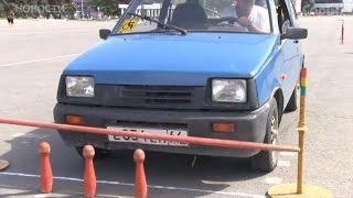 Фигурное вождение по Театральной площади