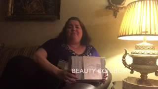 GIGI's BEAUTY CON BOX OPENING!