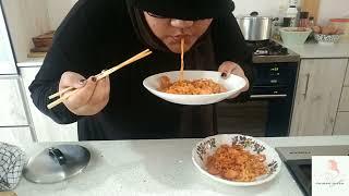 Trying out Samyang noodles