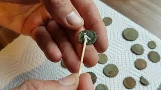 How Graeme from Unearthed cleans his bronze roman coins