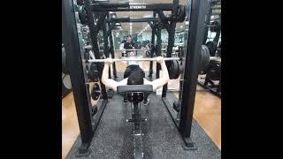 스미스머신 -  벤치프레스  60kg 8rep