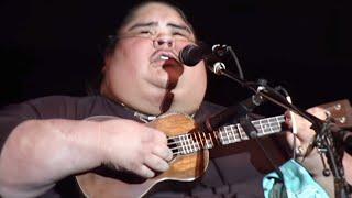 Israel "IZ" Kamakawioʻole - White Sandy Beach (Live at the Waikiki Shell, 1997)