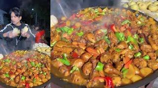 A Chinese Guy Cook Free Meals / Chicken Leg Potato Noodles Food for the elders on the Street