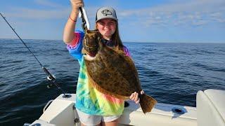 Fluke fishing Montauk w/Long Island Lethals!, Kaylee catches 8lb doormat!!