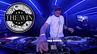 Guto Loureiro - Setmix 90/2000 - Ao Vivo na The Win (Blumenau - SC)