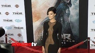 Jaimie Alexander STUNNING!  // "Thor: The Dark World" LA Premiere