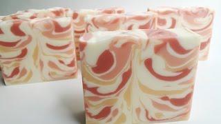 Soap Making : Pink Grapefruit soap