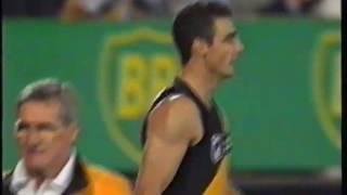 Todd Menegola kicks winning goal - 1993 Fosters Cup Semi Final