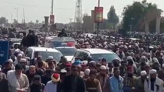 Thousands attend funeral of Maulana Hamid-ul-Haq | حضور هزاران نفر در نماز جنازه مولانا حامد الحق
