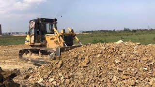 Watch Bulldozer Pushing Skill!!Bulldozer Clearing So Much Dirt And Rock