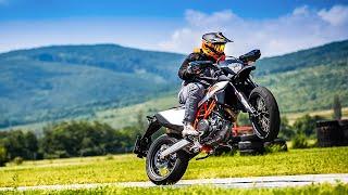 KTM 690 SMC R & Enduro R - Wheelies & Braaps