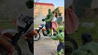 Hulk abandons son for doll P1 | Marvel Toys