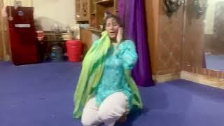 Sunaina ch hot dance mujh ra