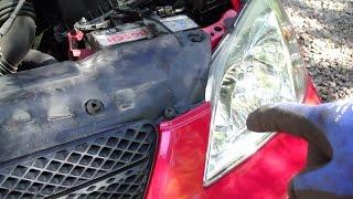 How to replace headlamp bulb LEFT side Toyota Corolla. Years 2001 to 2007.