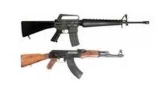 M16 vs AK47 :Which one is better?