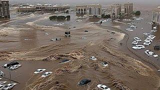 Major disaster in Malaysia..!! Flood in Ipoh, cars floating, houses sinking