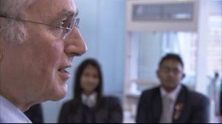 Richard Dawkins Teaches Evolution to Religious Students