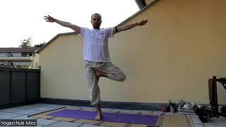 #yoga #hatha #yogaschuleminz Yoga für Anfänger - Eugen Minz