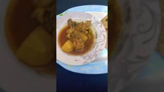 aloo chicken ka shorba watch full recipe my YouTube channel sehrish Fatimaa kitchen 