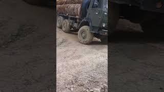 ТВОРИТ ЧУДЕСА 