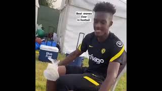 In the who has the best moves?  #Chelsea