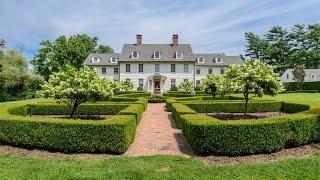 Elegant Plantation Home in Northport, New York