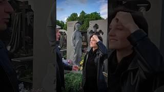 Александр Барыкин. Храни меня, мой талисман #троекуровскоекладбище #память #поэзия
