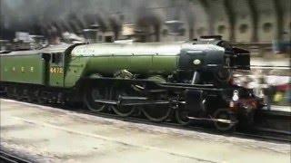 Flying Scotsman - coming into and leaving York station 2004