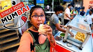 Mumbai की भूख भगाये Only 15 में | Must Try Street-Food in MUMBAI | Best Indian Eateries in Dadar