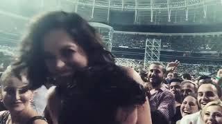 Ezgi Mola ve Enis Arıkan'ın Shakira Çılgınlığı